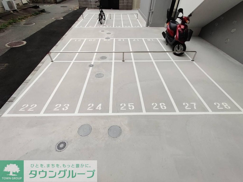駐車場　駐車場