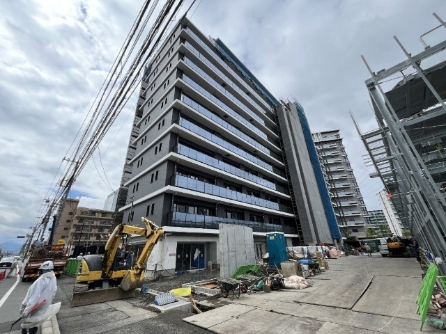 建物外観　外観タイル張りです