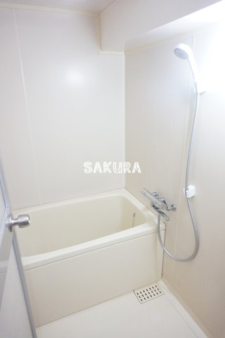 バス・シャワールーム　ご家族や長時間入浴に便利な追い炊き機能付きです♪