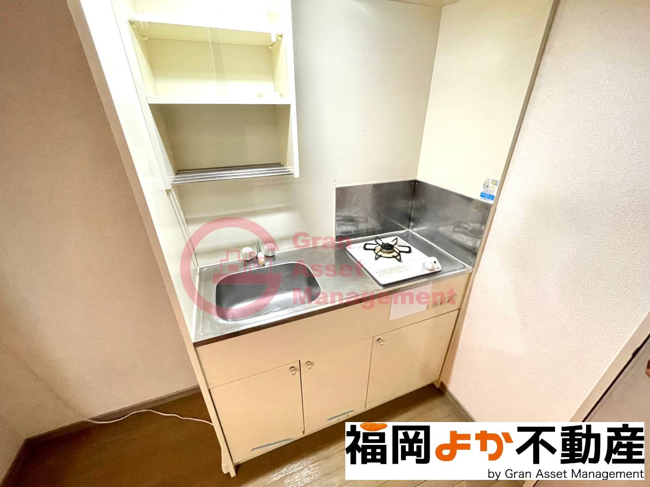 キッチン　コンパクトなキッチンで掃除もラクラク