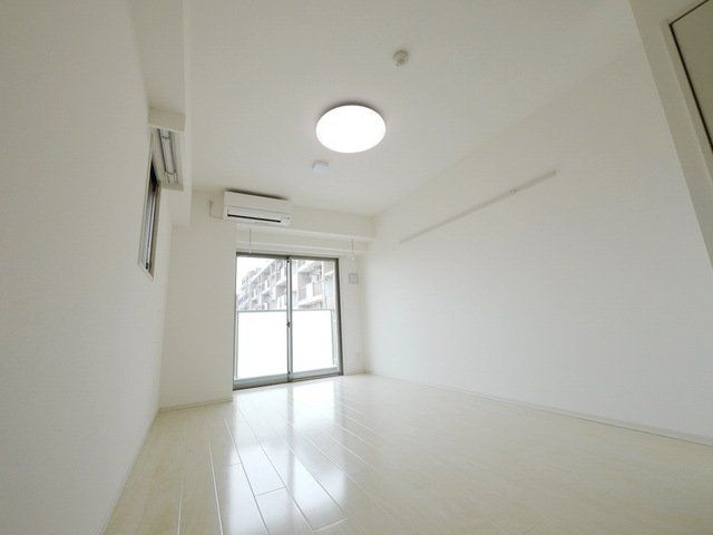 居室・リビング　※別部屋参考写真