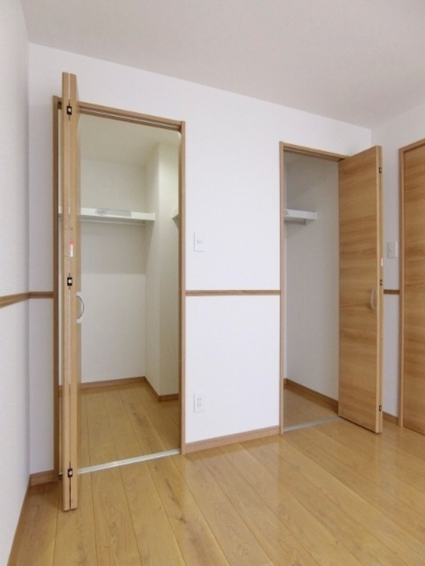 収納　図面と現状に相違がある場合には現状を優先