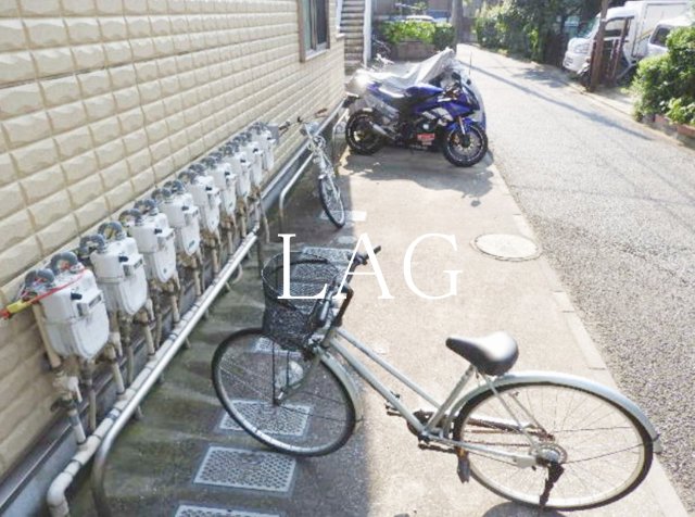 その他　駐輪場です。