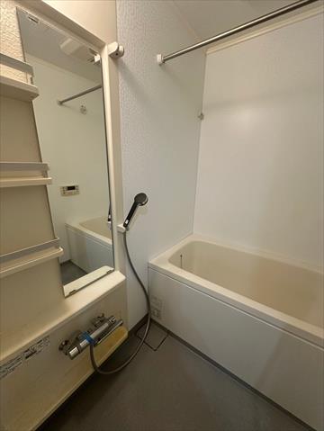 スーパー　青葉台東急スクエア South-1本館（スーパー）まで1070m