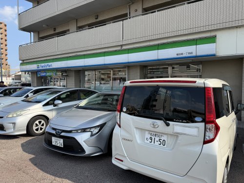 コンビニ　ファミリーマート植田南1丁目店（コンビニ）まで574m