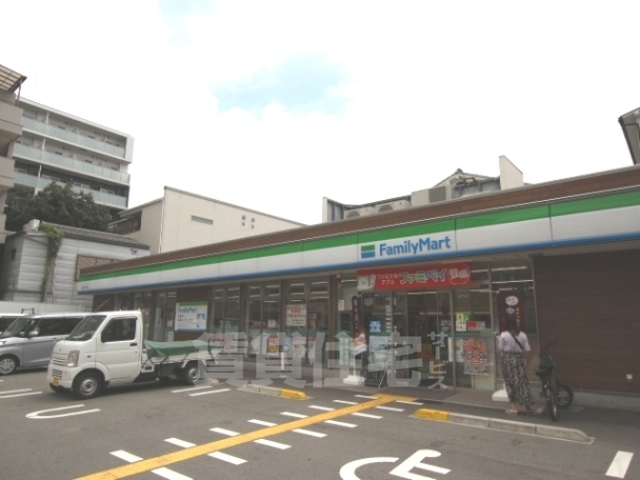 コンビニ　ファミリーマート　西淀川野里（コンビニ）まで486m