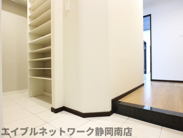 リバブル富士見台の玄関写真