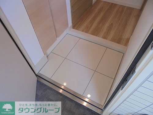 玄関　玄関　※2019年1月撮影