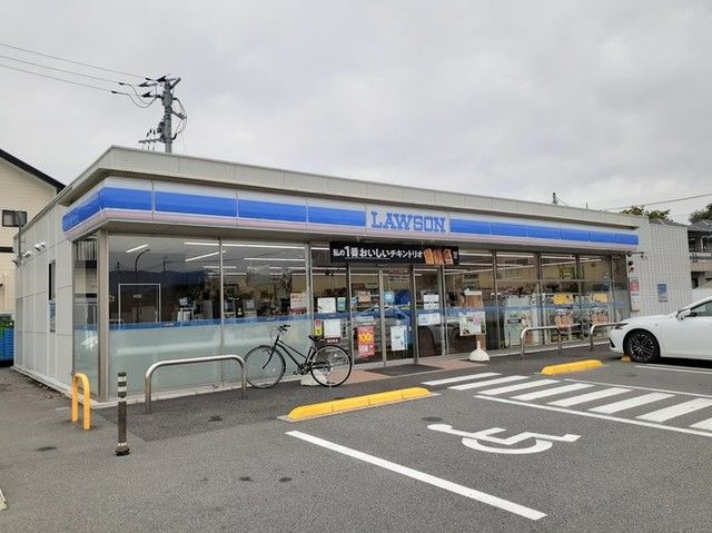 コンビニ　ローソン昭和西条小前店（コンビニ）まで300m