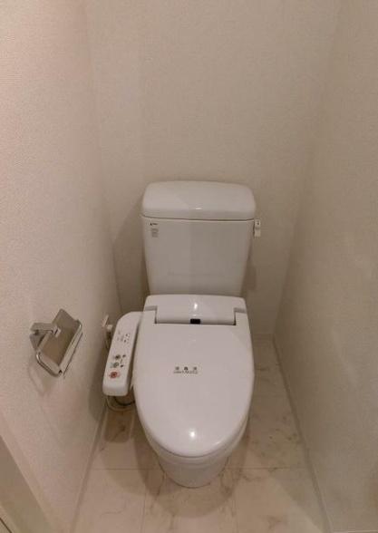 トイレ　別部屋の参考写真です。現況有姿