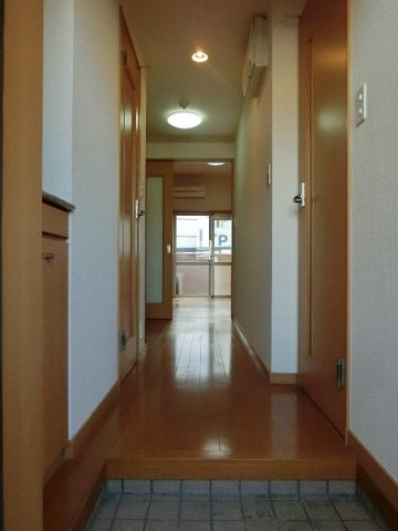 玄関　明るい玄関です