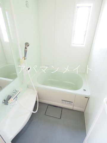 バス・シャワールーム　追い焚き付き！