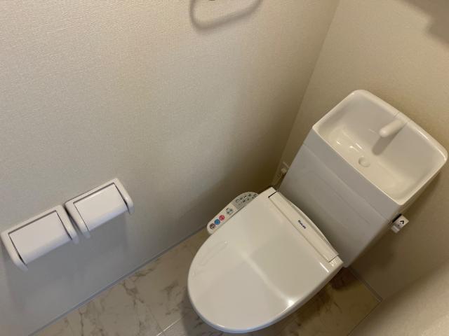 トイレ　シャワー付トイレ