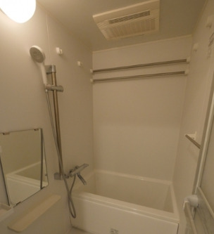 バス・シャワールーム　※別部屋の参考写真です。