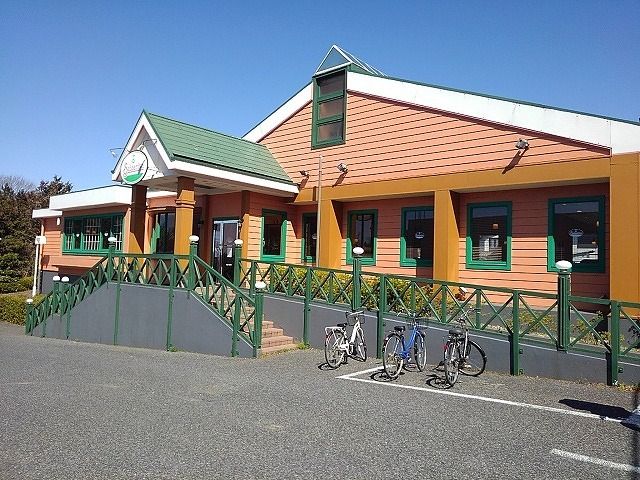 飲食店　サイゼリア（飲食店）まで1200m