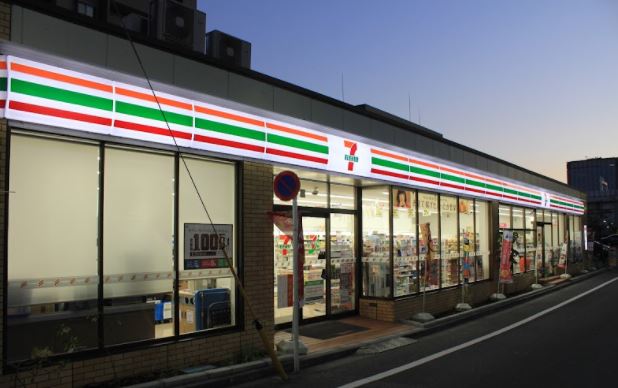 コンビニ　セブンイレブン 江東佐賀2丁目店（コンビニ）まで229m