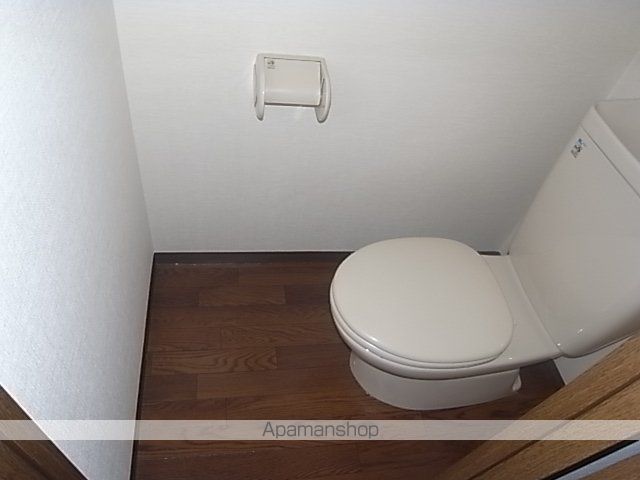 地下鉄東山線 新栄町駅 徒歩10分 6階建 築28年のトイレ写真