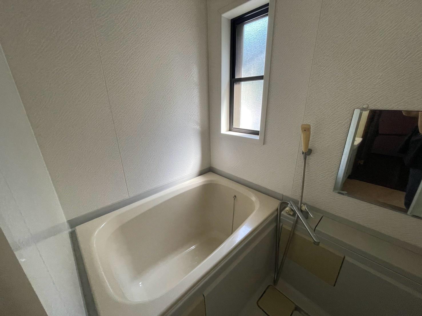 弟子待町K貸家の風呂写真