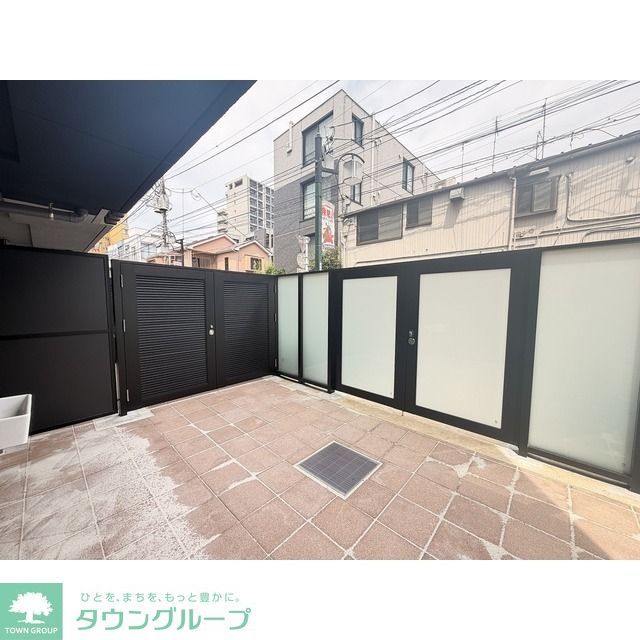 バルコニー　専用庭