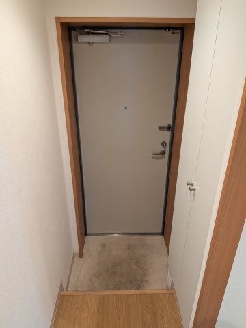 玄関　スッキリまとまった玄関です