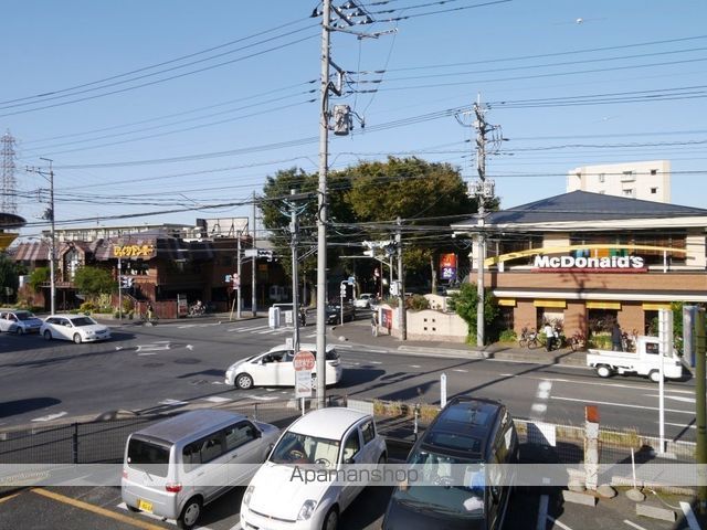 飲食店　マクドナルド（飲食店）まで523m