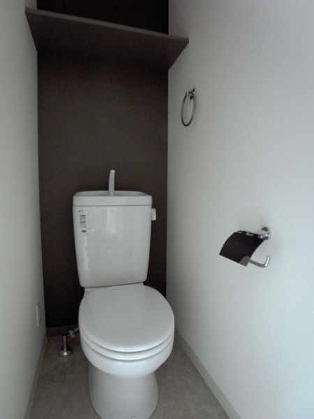 プレサンス三宮エレガンシアのトイレ写真