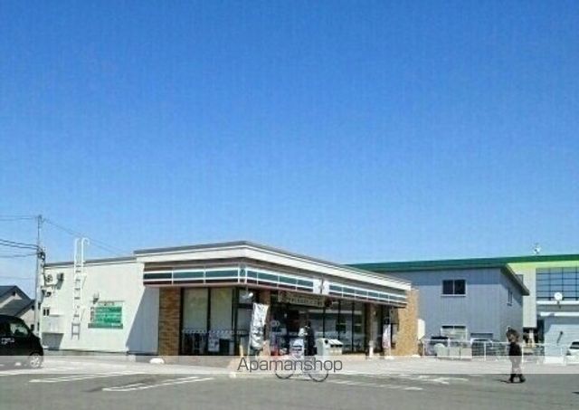 コンビニ　セブンイレブン滝川東町店（コンビニ）まで950m