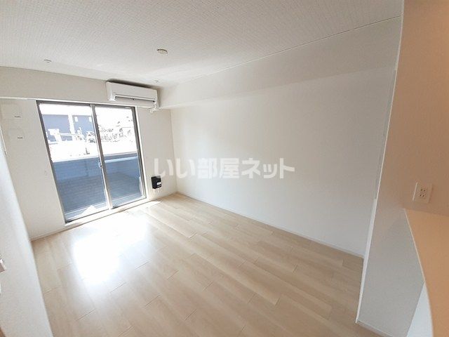 アプローズ明晴Iの居間写真