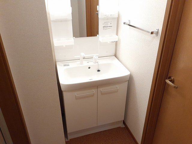 洗面設備　忙しい朝には欠かせない洗面所です