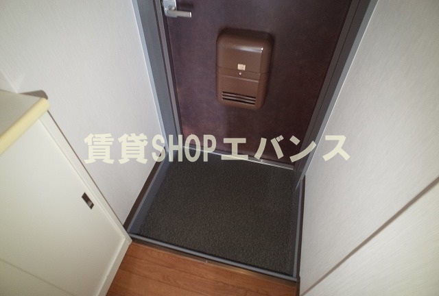 ストーンフィールドNo.3の玄関写真