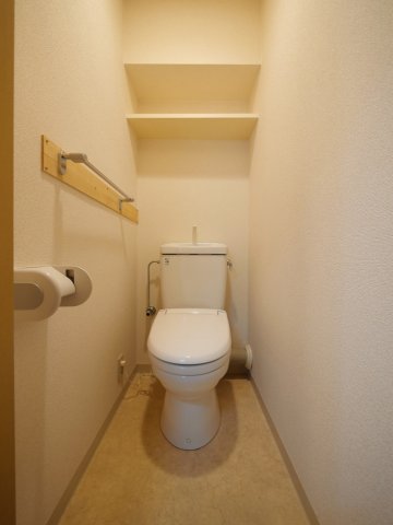 トイレ　※別部屋の参考写真です。
