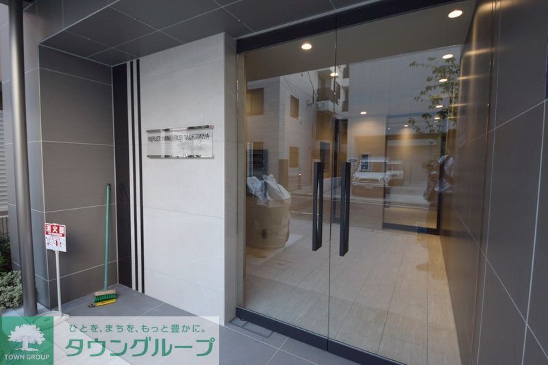 エントランス　★お部屋探しは株式会社タウンハウジング東京まで★