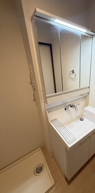 洗面設備　同仕様