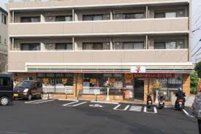 コンビニ　セブンイレブン枚方東中振2丁目店（コンビニ）まで803m