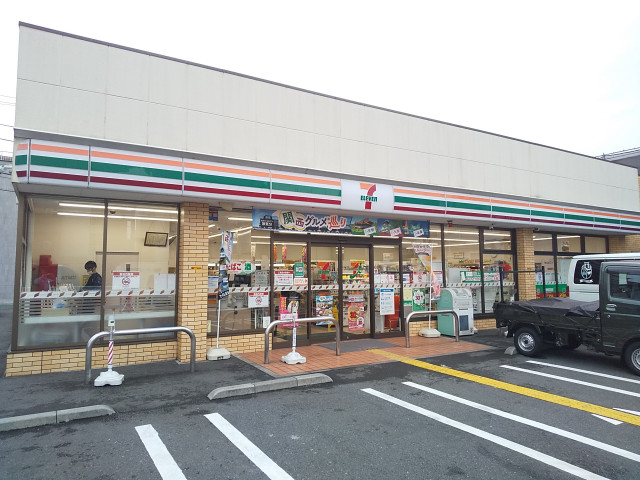 コンビニ　セブンイレブン世田谷尾山台店（コンビニ）まで450m