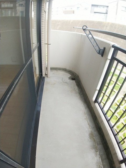 バルコニー　別部屋同仕様タイプ