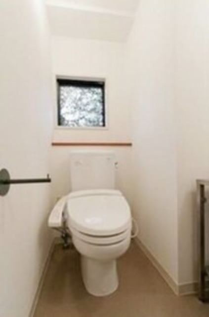 トイレ　別部屋同仕様