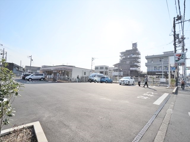 コンビニ　セブンイレブン二本松4丁目店（コンビニ）まで530m