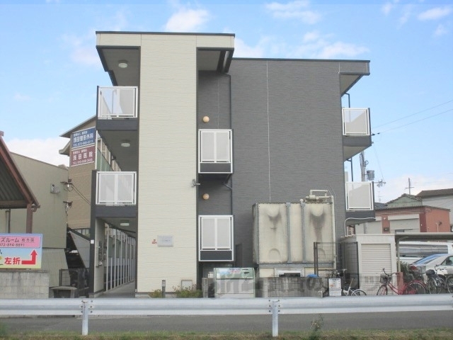 枚方市藤田町のアパートの建物外観