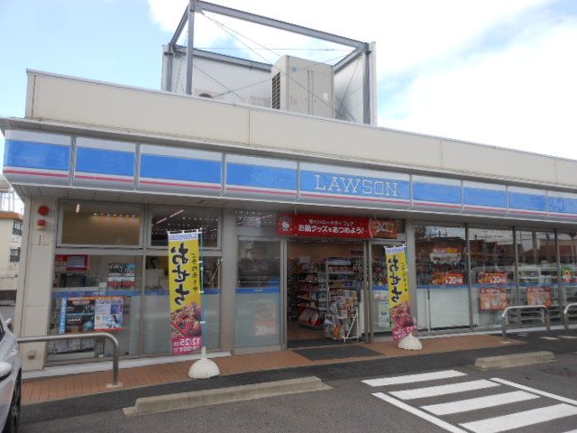 【名古屋市緑区鳴海町のアパートのコンビニ】