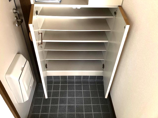 玄関　シューズボックス