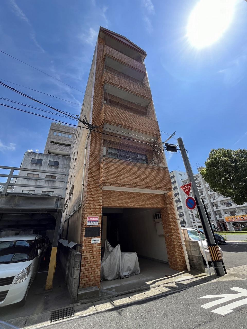 鹿児島市鴨池のマンションの建物外観