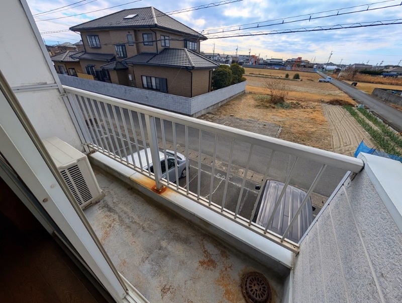 【浜松市中央区雄踏町宇布見のアパートのバルコニー】