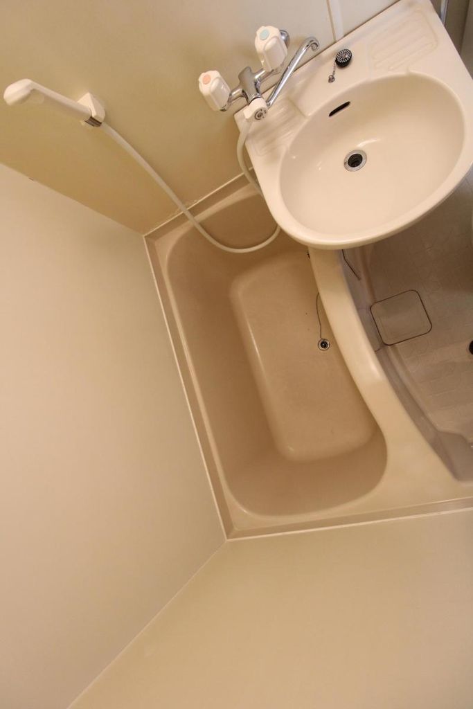 バス・シャワールーム　バス