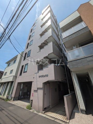 川崎市川崎区旭町のマンションの建物外観