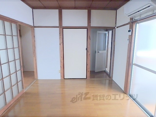 居室・リビング　洋室