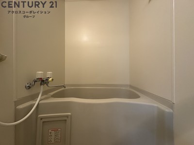 バス・シャワールーム　シンプルなユニットバスです