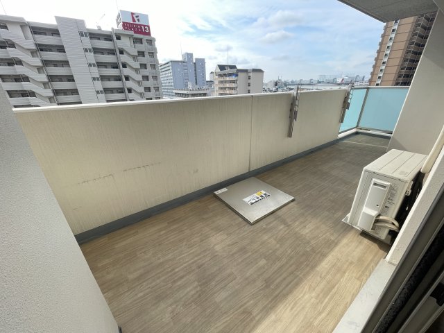 【大阪市浪速区浪速東のマンションのバルコニー】