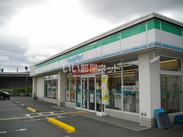 コンビニ　ファミリーマート 鳥取杉崎店（コンビニ）まで412m