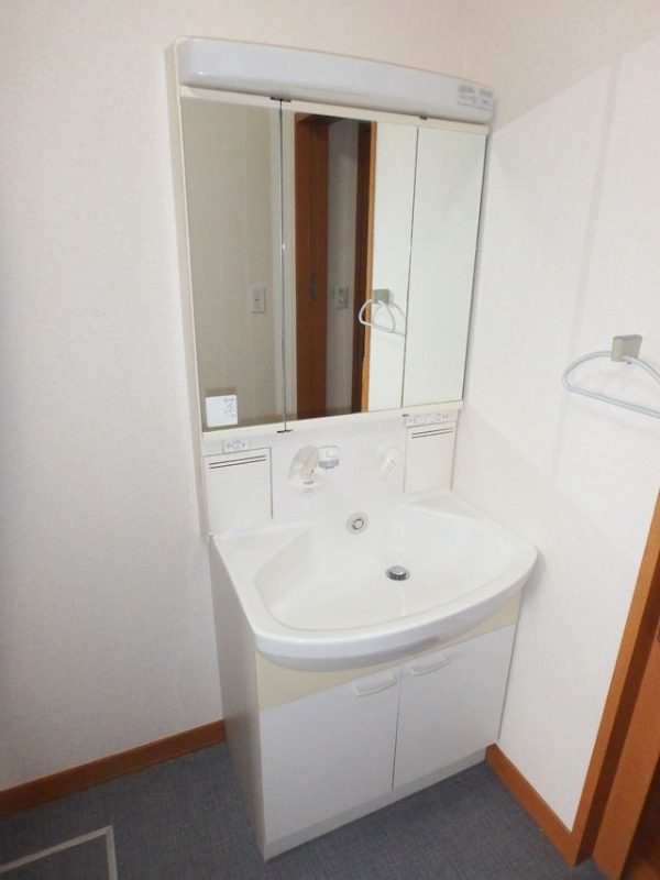 洗面設備　人気のシャンプードレッサー☆